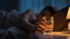 Por que não deve beber água à noite e como isso afeta o seu bem-estar