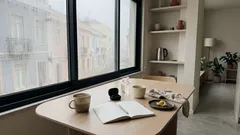 Falar menos, ouvir melhor: a mudança discreta que desarma discussões e cria confiança