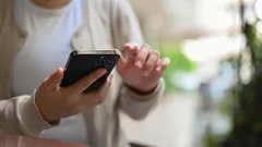 Como libertar espaço no telemóvel sem apagar fotografias e vídeos importantes: dicas para Android e iPhone