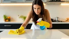 Como remover riscos de objetos de plástico: 5 maneiras de devolver a boa aparência aos objetos do dia a dia