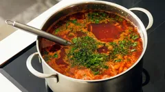 Por que não deve deixar a concha na panela: razões para abandonar este hábito nocivo