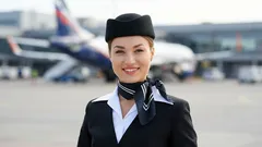 Sabes por que é que as hospedeiras de bordo usam lenços? Não é só para ficarem bem.