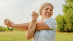 Como manter os ossos fortes após os 40 anos: métodos cientificamente comprovados.