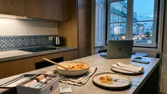 Porque é que aceitar ajuda pode parecer perigoso: o que pode estar por trás da resistência