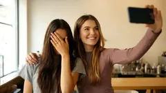 Não gosta de ser fotografado? A psicologia explica o que isso diz sobre a sua personalidade.