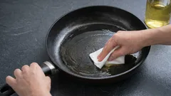 Como restaurar o revestimento antiaderente de uma frigideira: um truque simples pode ajudar