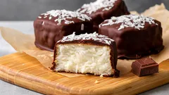 Sobremesa caseira «Bounty» sem açúcar adicionado – receita simples e deliciosa para quem cuida da forma física